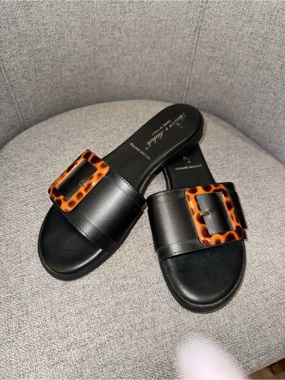 Slide Sandals with Tortoiseshell Buckle - Black